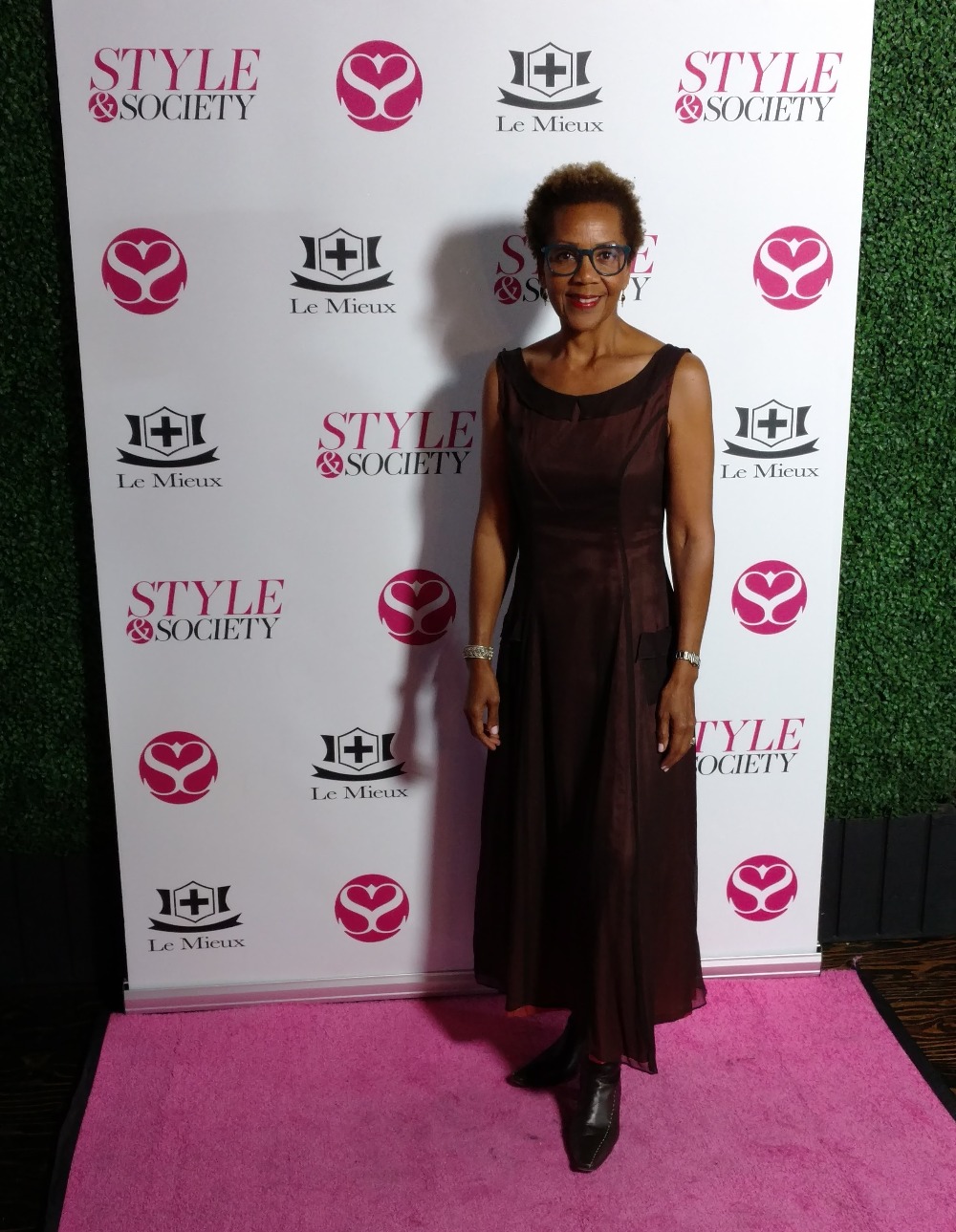 Rhonda P Hill VIP Guest LA Fashion Week EDGExpocom